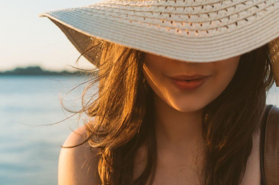 Sun and acne: everything you need to know to avoid the rebound effect